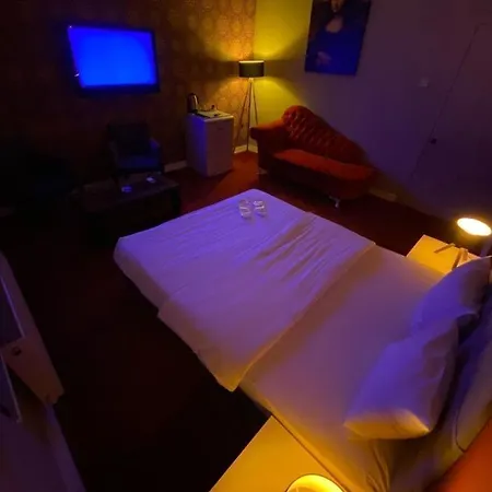 Apartment Enjoy House *